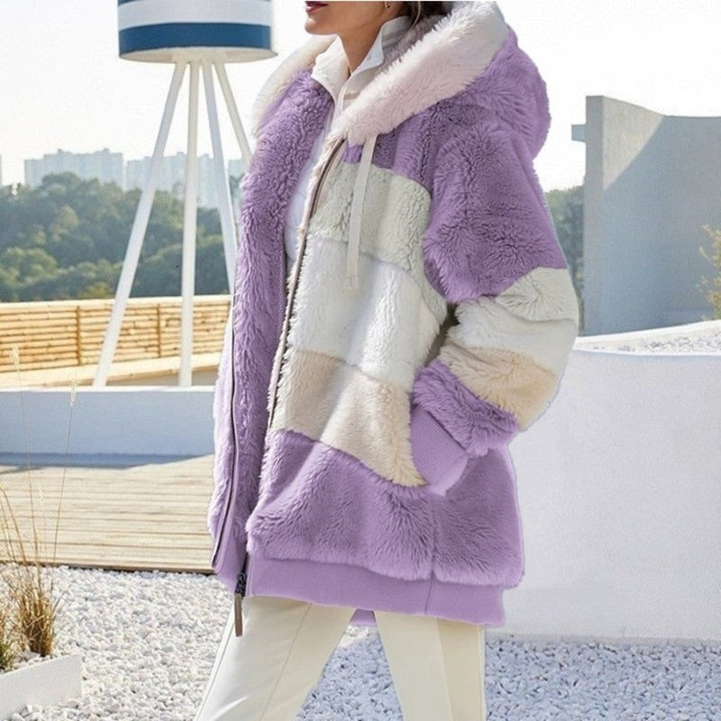 Gilet con cappuccio Liora, lussuosamente morbido